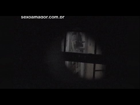 ❤️ Блонди ба таври махфӣ аз ҷониби як сайёҳи ҳамсоя, ки паси хиштҳои холӣ пинҳон шудааст, сабт мешавад ☑ Секс дар tg.vanalize.ru ☑